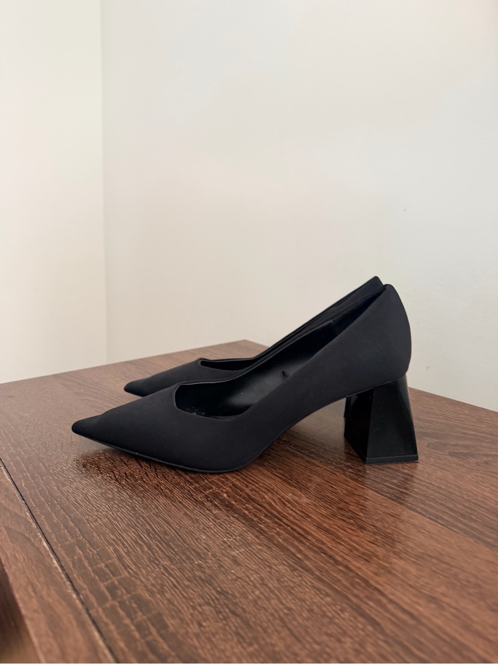 Zara Black Pointed Toe Block Heel Pumps Size 39